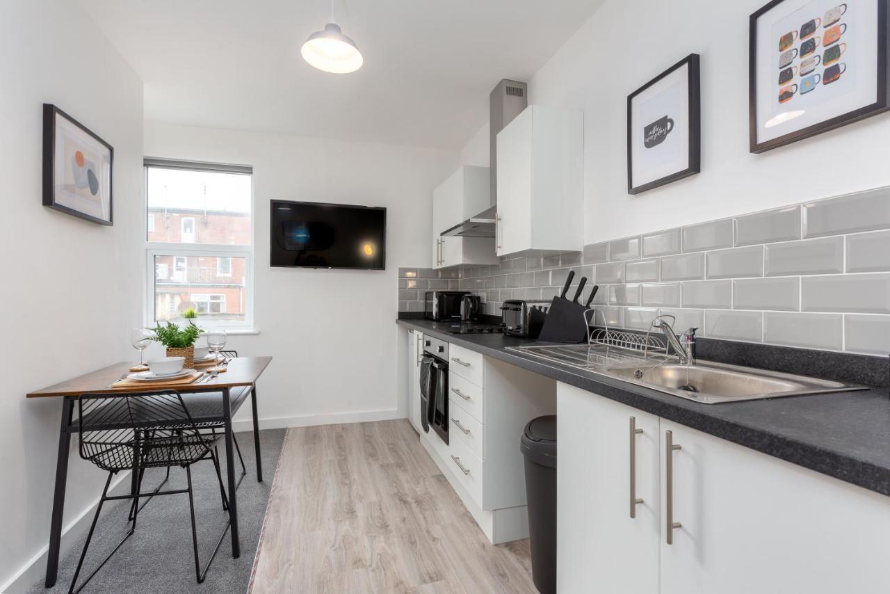 Charles Alexander Short Stay - Charnley House Apartments Blackpool Exteriér fotografie