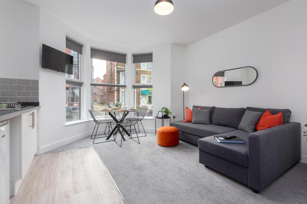 Charles Alexander Short Stay - Charnley House Apartments Blackpool Exteriér fotografie