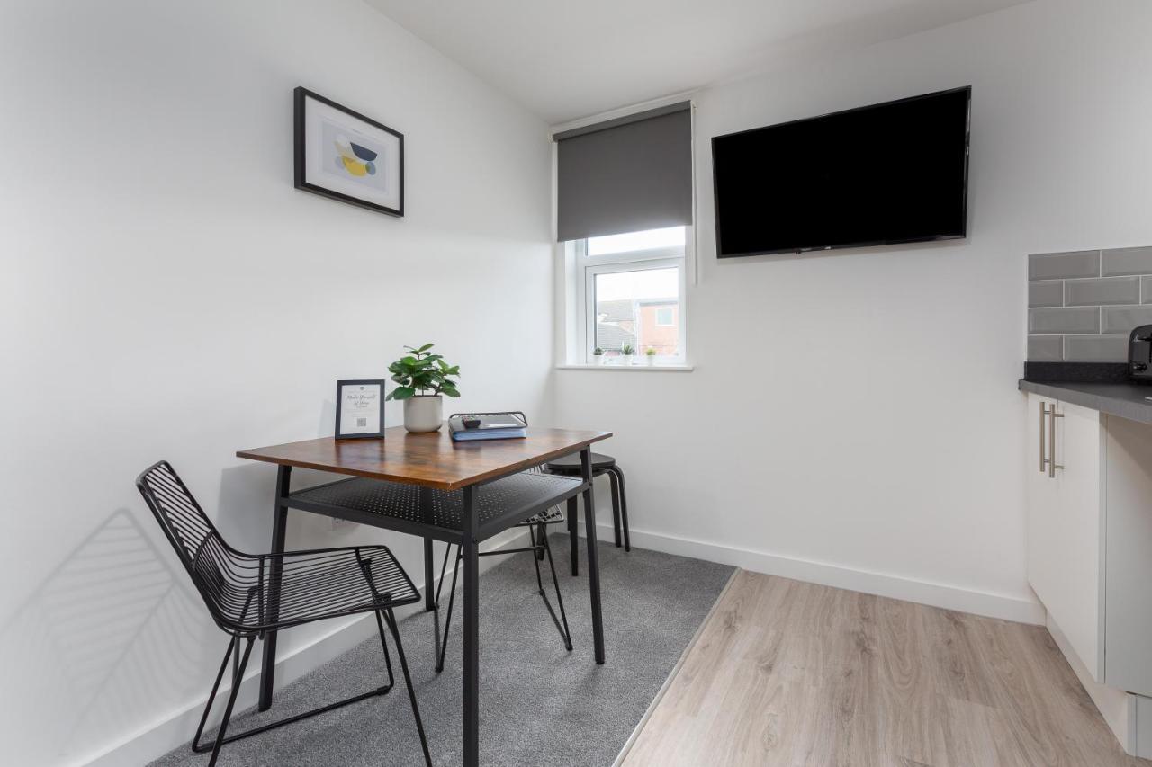 Charles Alexander Short Stay - Charnley House Apartments Blackpool Exteriér fotografie