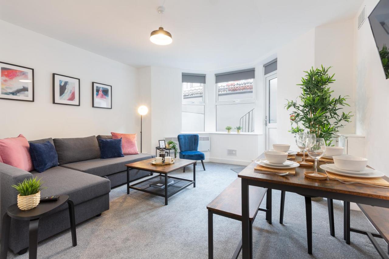 Charles Alexander Short Stay - Charnley House Apartments Blackpool Exteriér fotografie